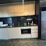 Scarletz Suites Klcc By Cityscape
